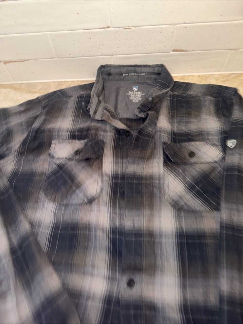 Kuhl Men's Black and Gray Plaid Dillingr Flannel Shirt, Size Medium - Picture 2 of 6